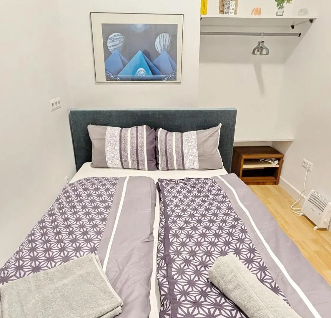 Cozy Rooms In Lugner City Area Vienna Homestay