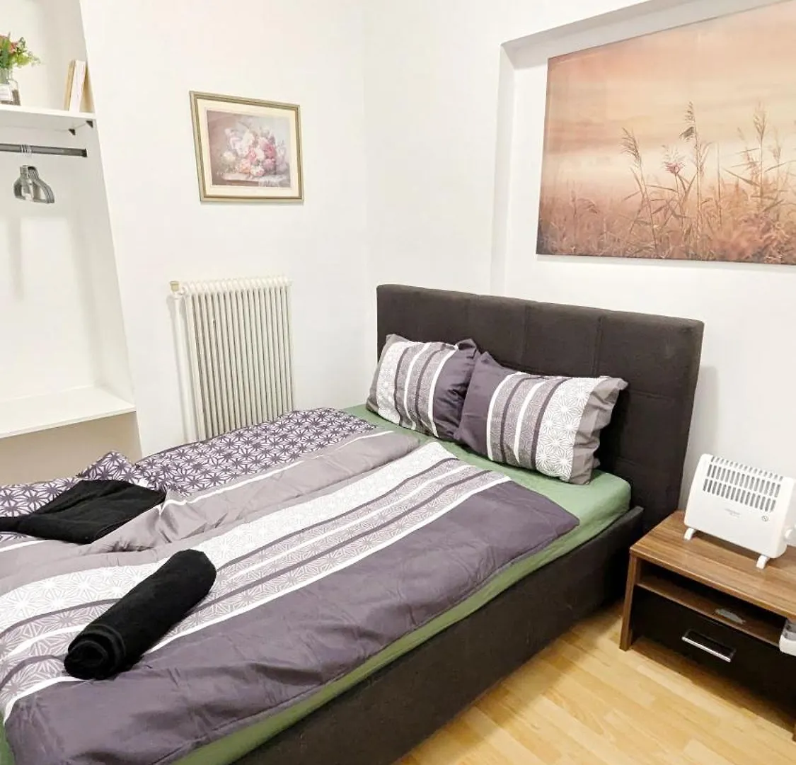Cozy Rooms In Lugner City Area Vienna