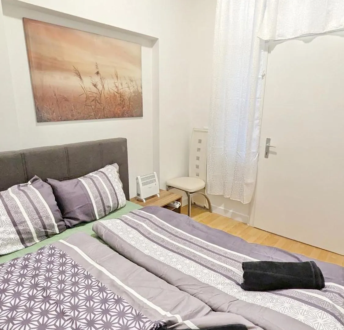 Cozy Rooms In Lugner City Area Vienna Homestay