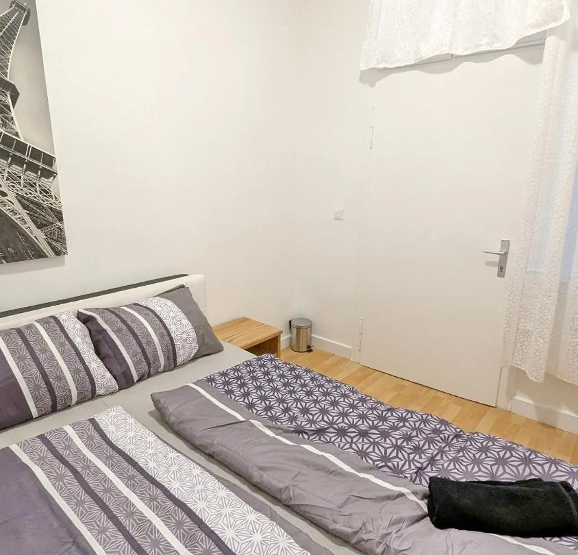 וינה Cozy Rooms In Lugner City Area אוסטריה